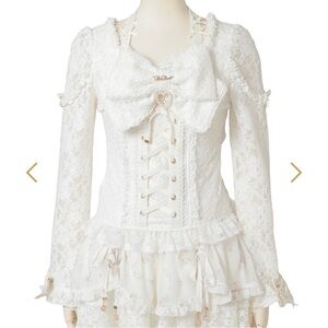 Liz Lisa lace knit top